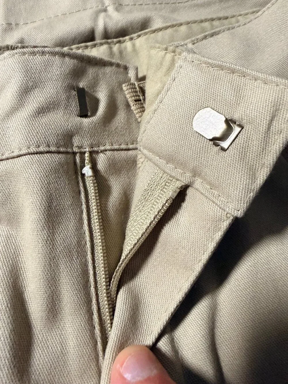 Old Navy Boys Khaki Shorts Adjustable Waist Tan School Uniform 7 Slim NWT
